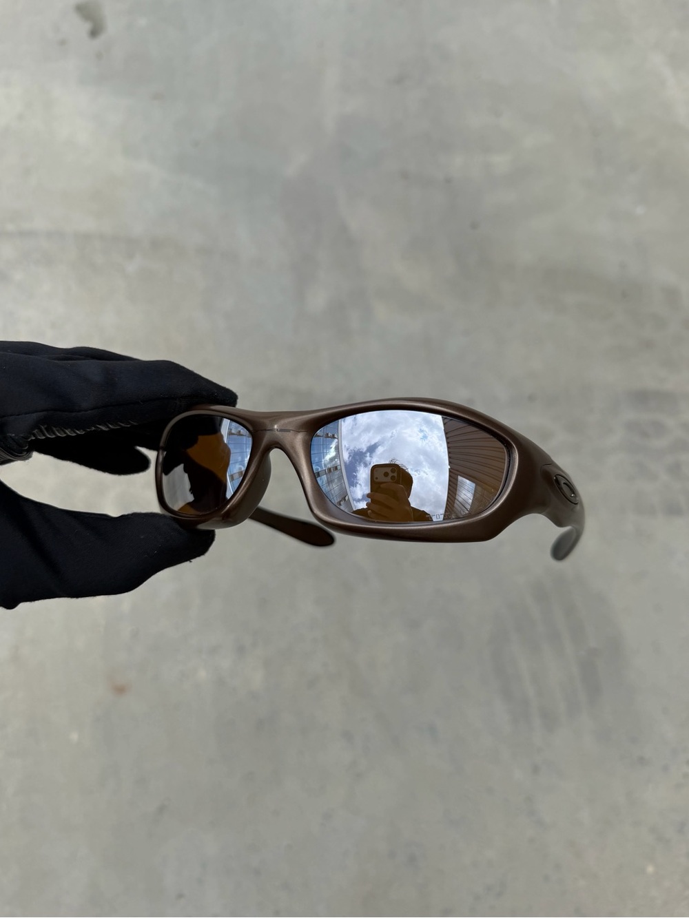 2003 Oakley Monster Dog Bronze w/ Titanium Lenses Sunglasses
